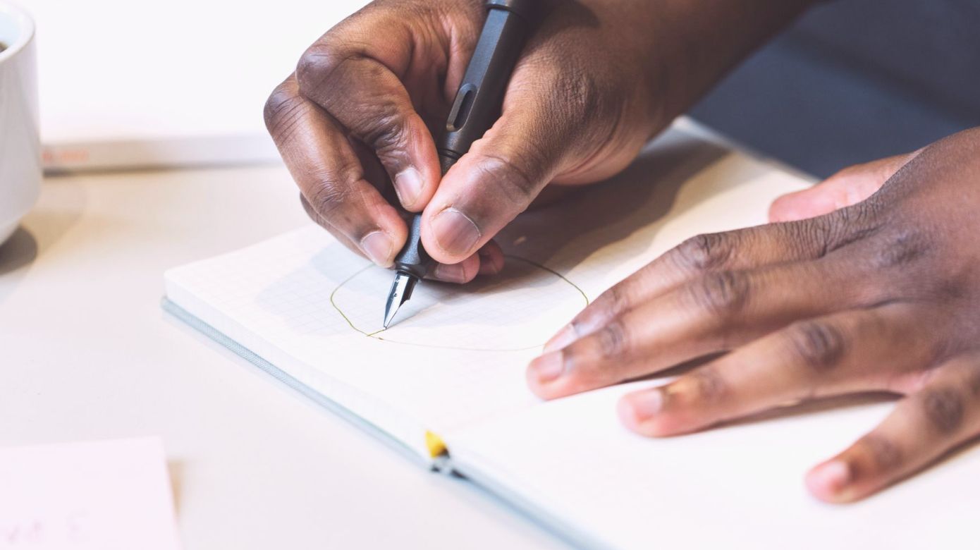 Le carnet de Monique : des mots de passe enfin rangés à la maison