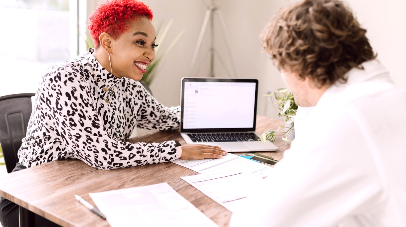 Accompagnement individuel ou atelier en groupe : lequel choisir pour vos mots